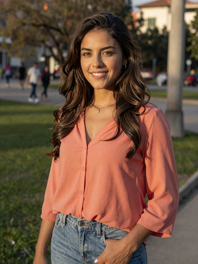 Valentina, 26, a beautiful Colombian woman from Medellín seeking love online