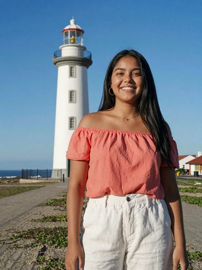 Florencia, 23, a charming Chilean woman from La Serena open to international dating